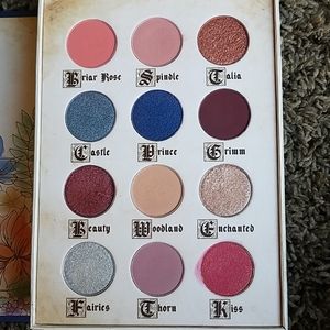 Eyeshadow Palette
